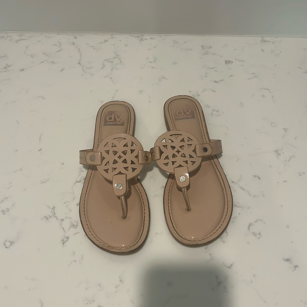 DV dolce vita size 7 Sandals for Women-tan